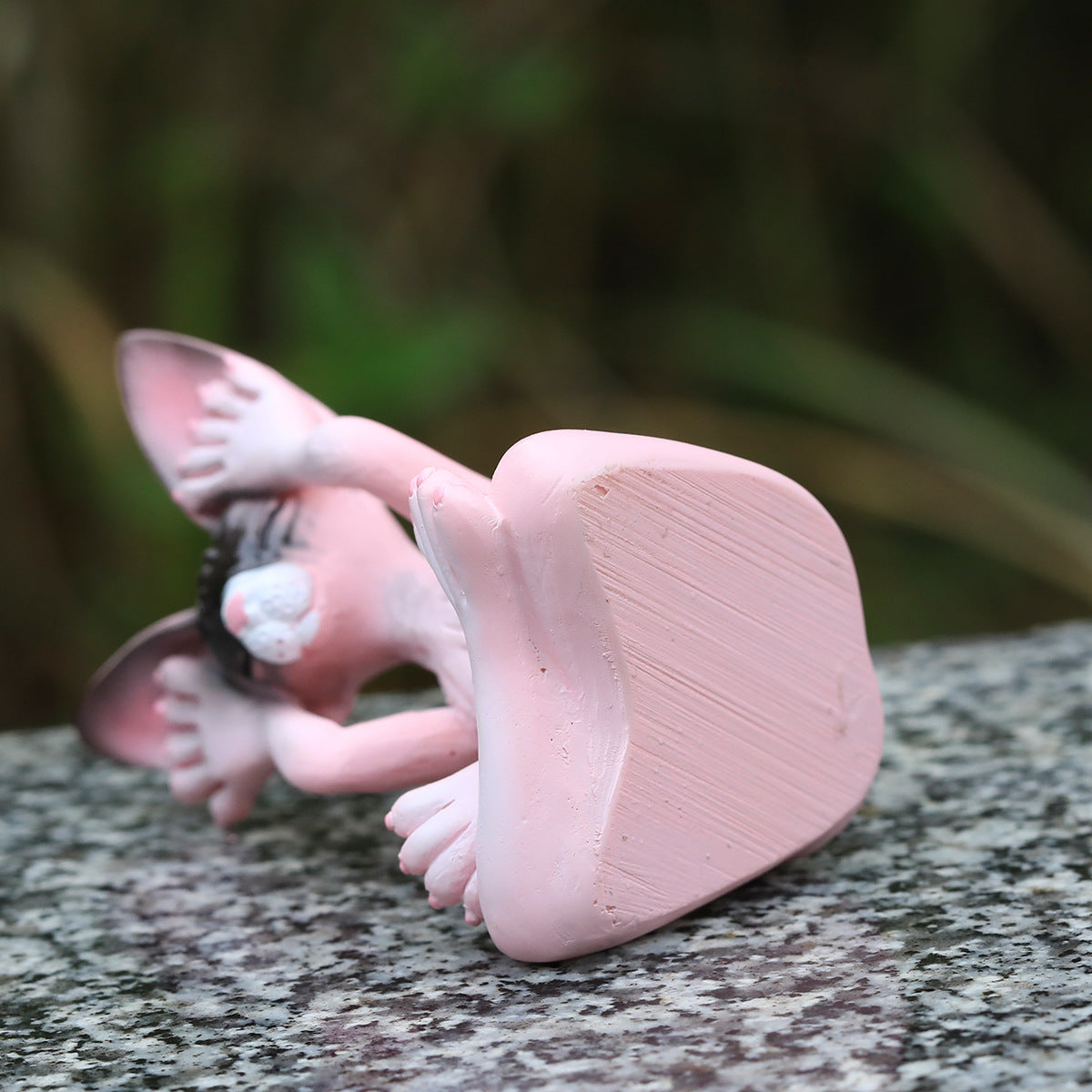 Wholesale Meditation Alien Resin Ornaments